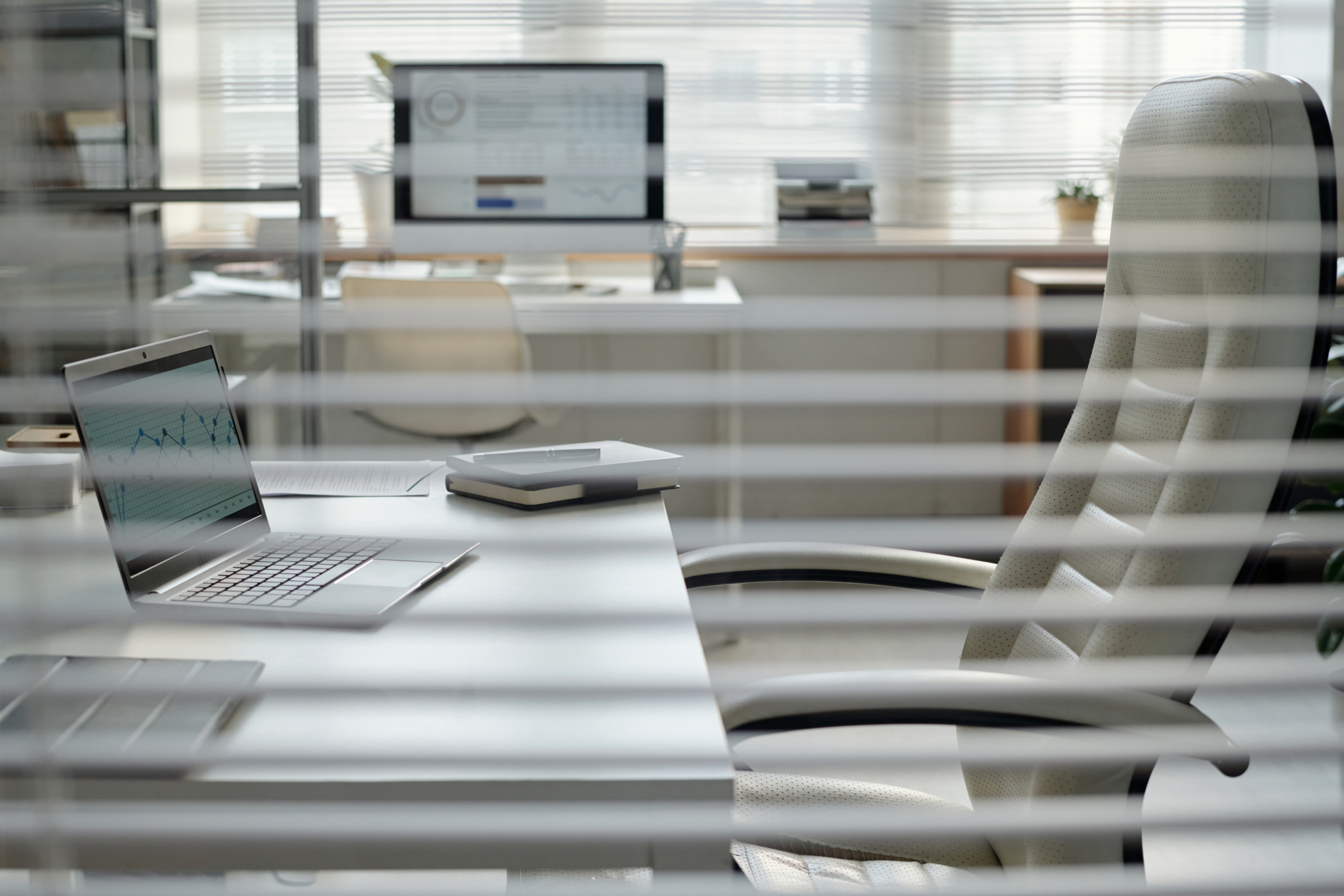 Angebot anfordern 4 Sauberes Büro nach professioneller Reinigung durch Kullik Dortmund